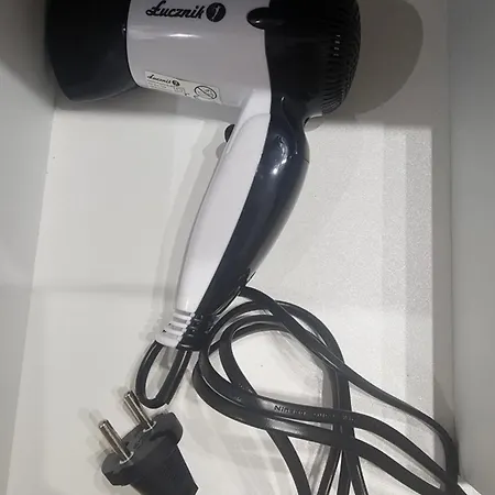 Apartament Pod Muralem *